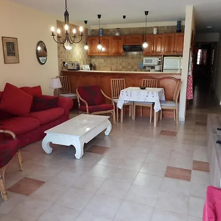 Ruhige Ferienwohnung Mit Pool Und Meerblick Santiago del Teide