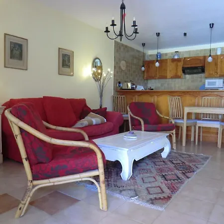 Ruhige Ferienwohnung Mit Pool Und Meerblick *