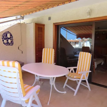 Ruhige Ferienwohnung Mit Pool Und Meerblick Apartman Santiago del Teide